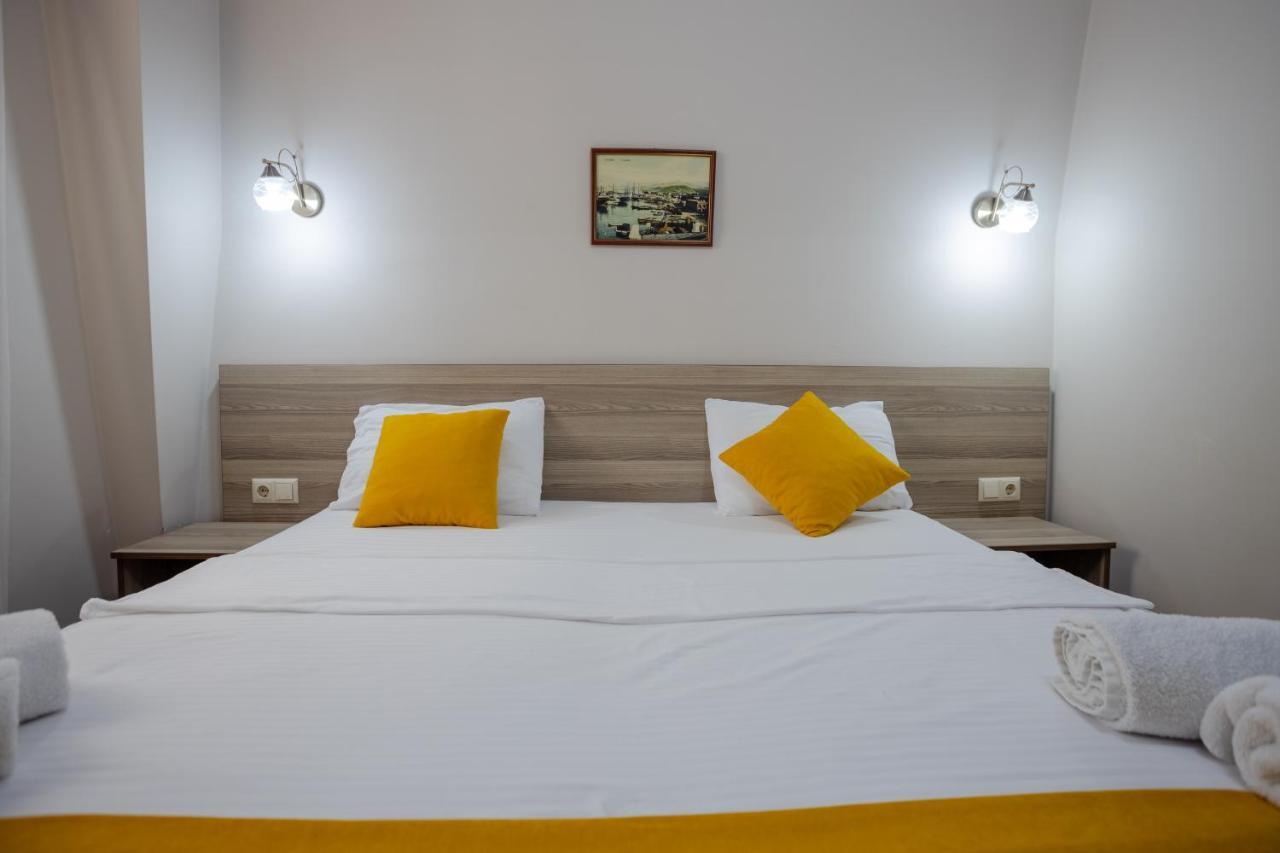 Daisi Sunset Hotel Batumi Bagian luar foto
