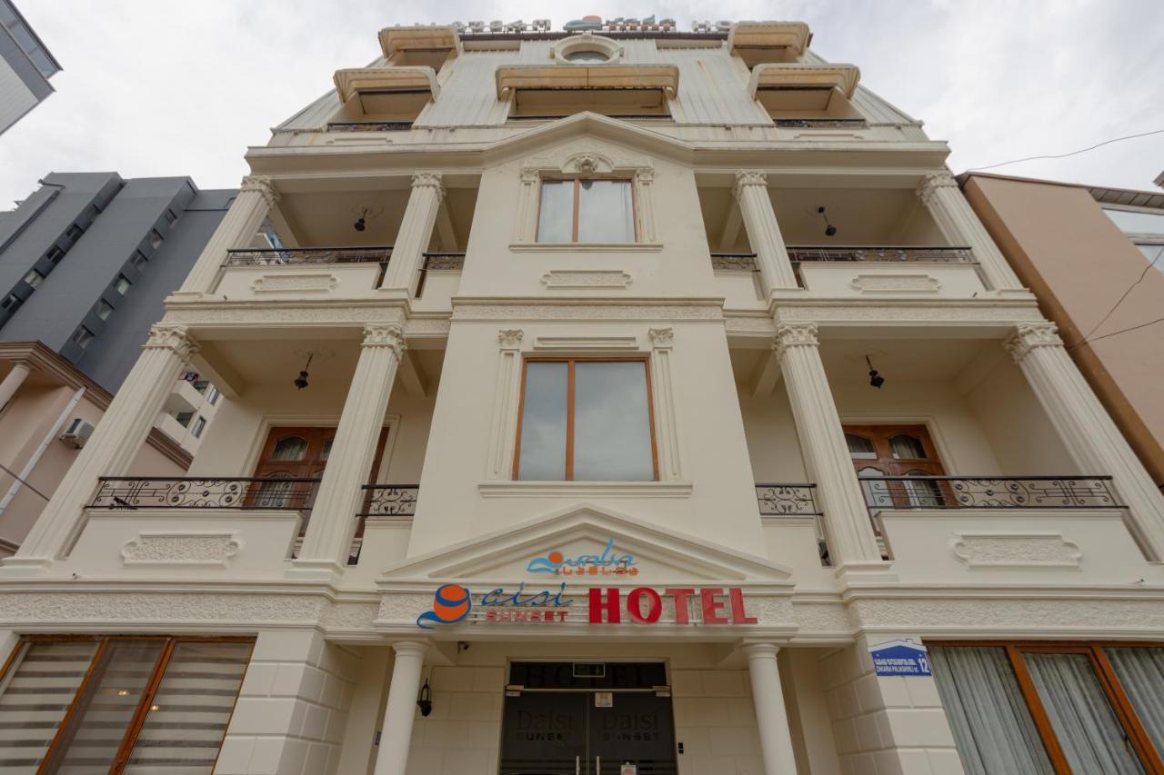 Daisi Sunset Hotel Batumi Bagian luar foto